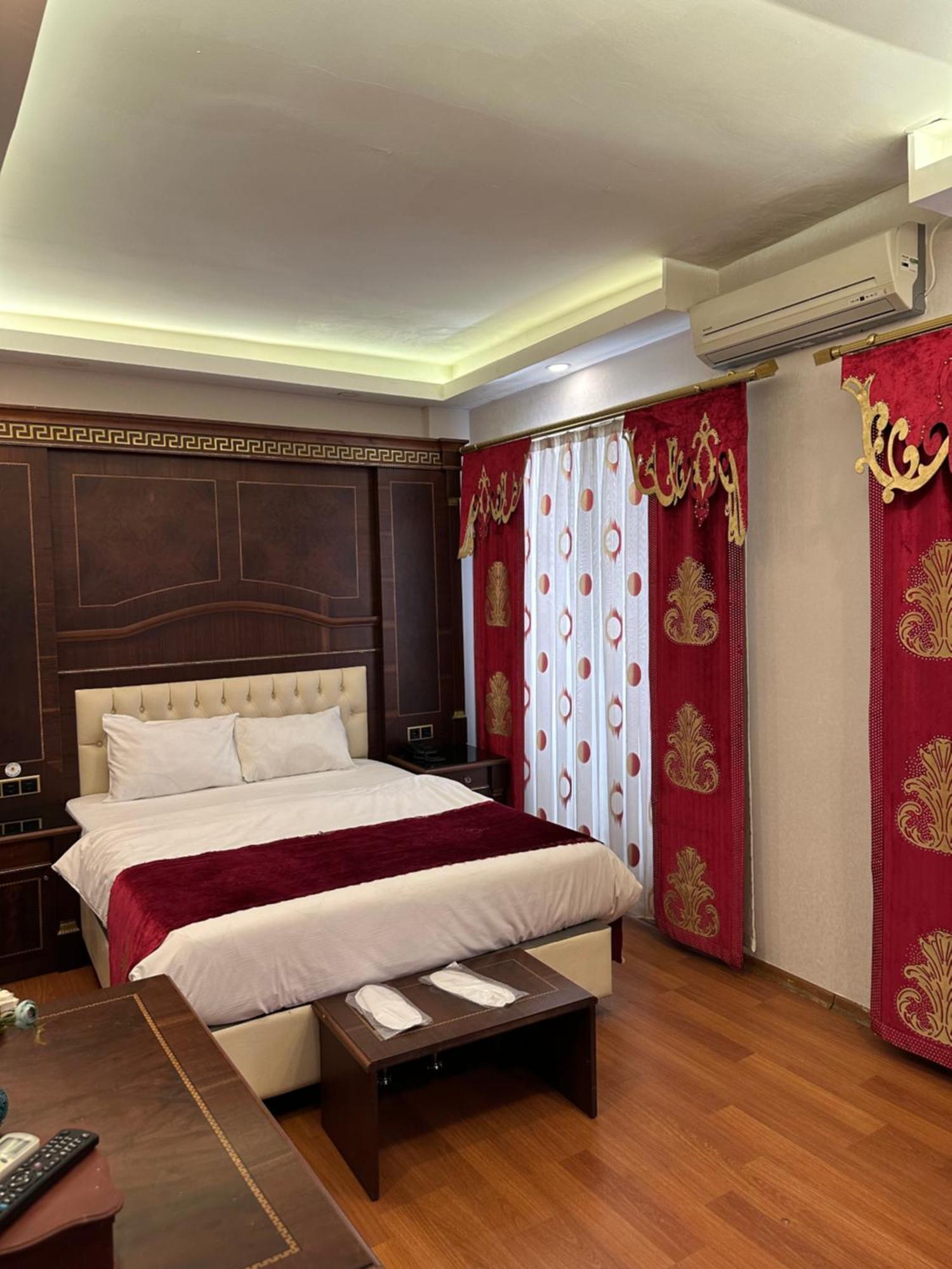 Napolyon Hotel Истанбул Екстериор снимка