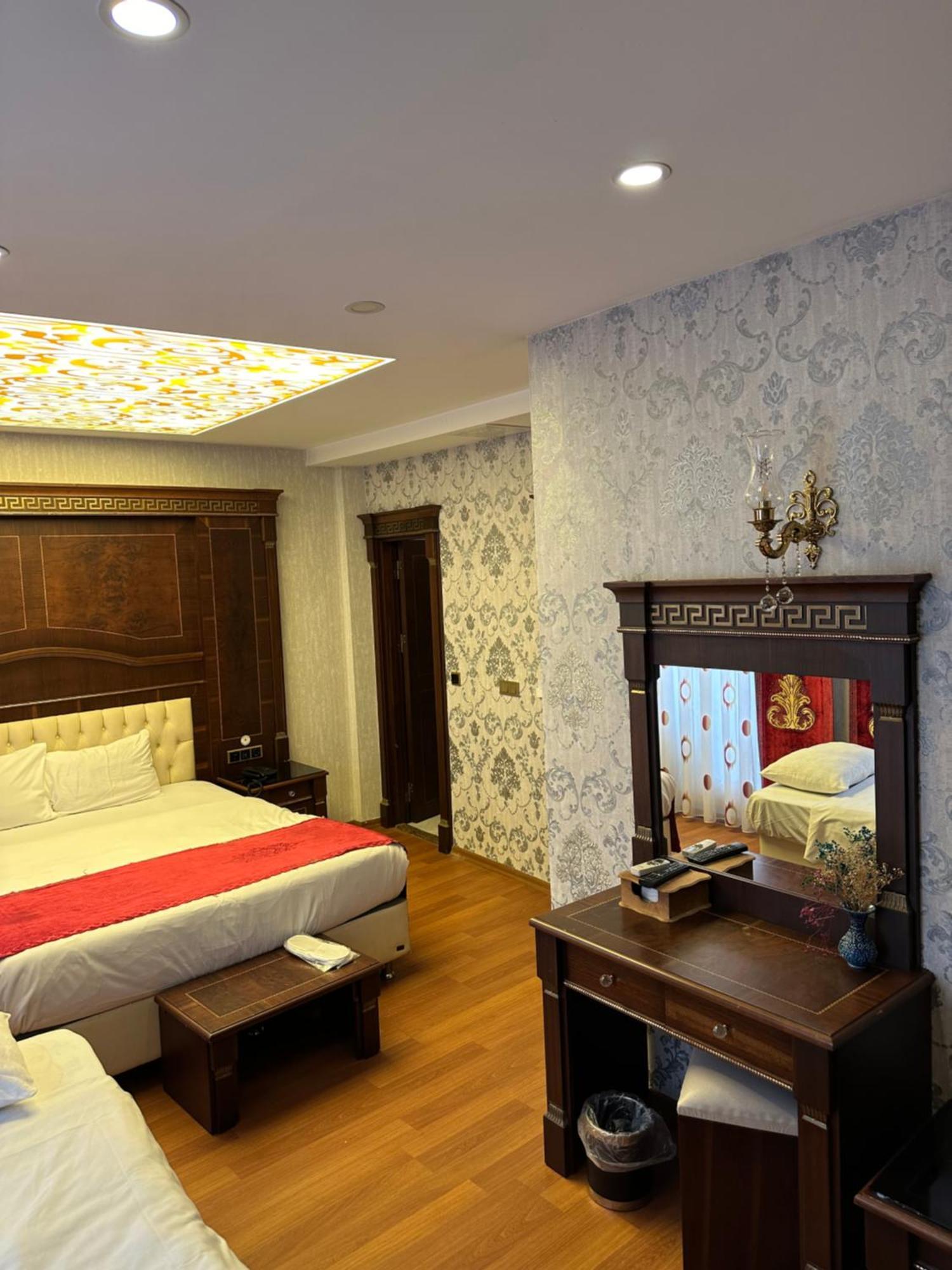 Napolyon Hotel Истанбул Екстериор снимка