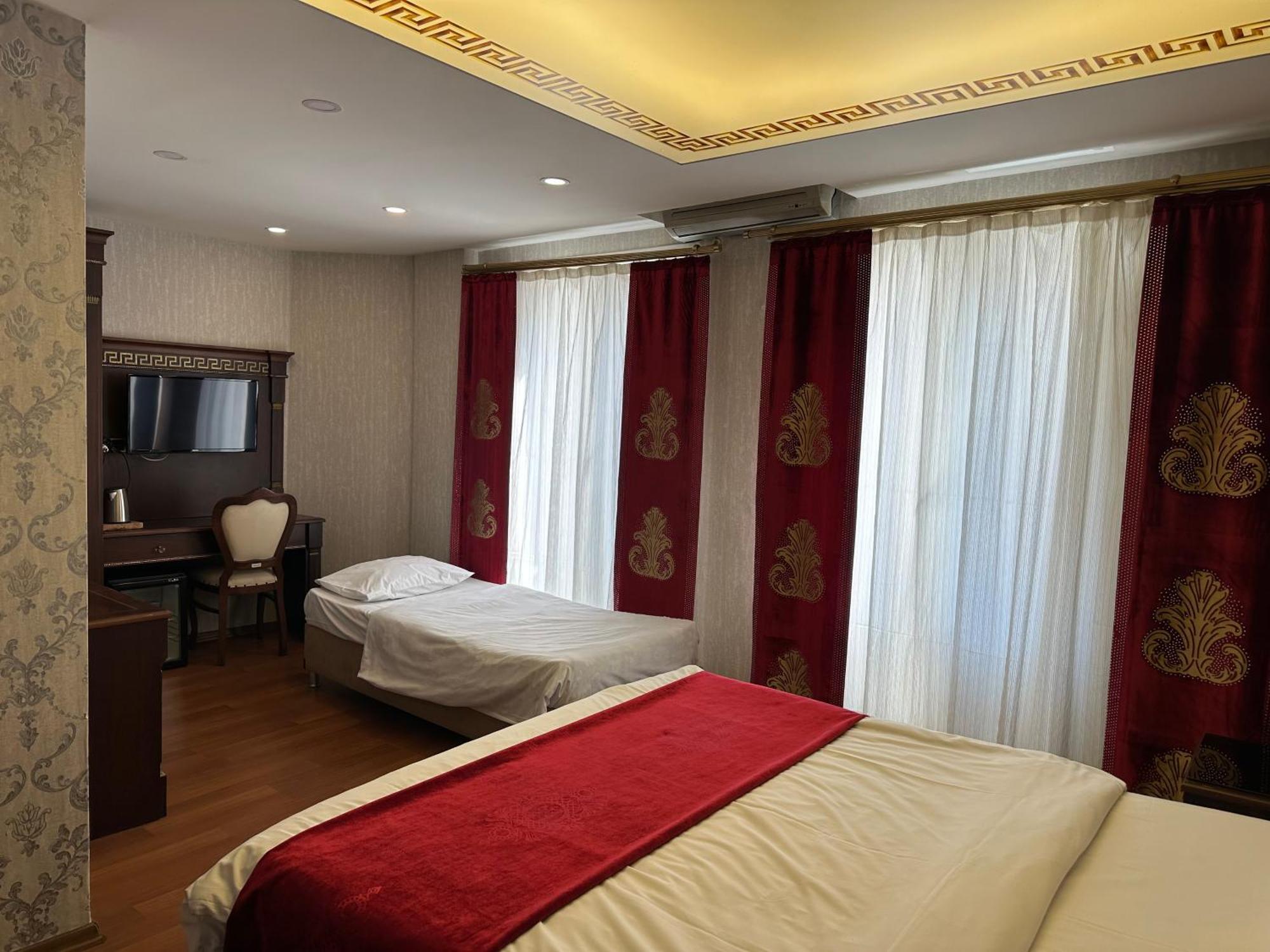 Napolyon Hotel Истанбул Екстериор снимка